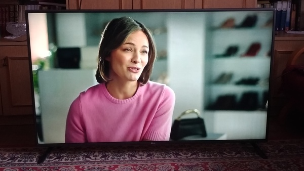 Elbląg Sprzedam telewizor led LG 55 cali z systemem Smart ( dostęp do internetu).