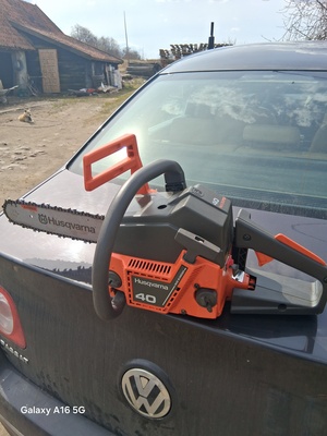 Elbląg Husqvarna 40,stan jak nowa. nowa prowadnica z łańcuchem. przywieziona z Niemiec. pali i tnie ladnie