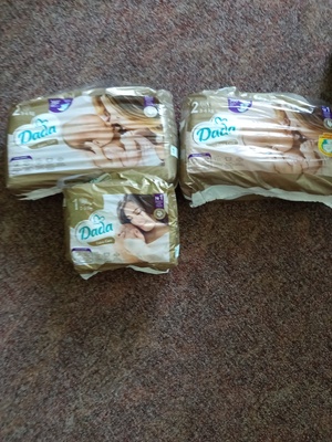Elbląg Sprzedam 2 paczki pampersów Dada 2 za 20 zł i jedna paczkę 1 dada za 10 zl