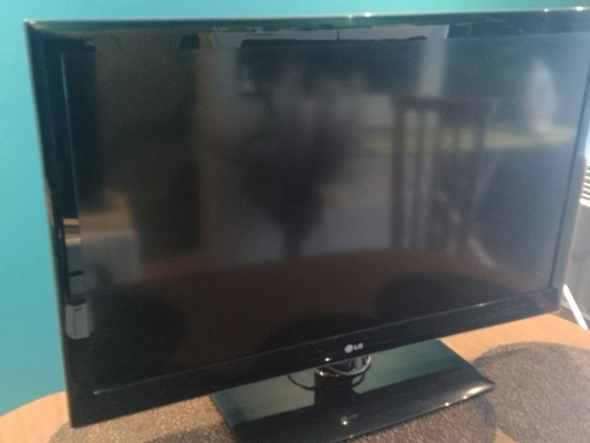 Elbląg Sprzedam TV LG 42 42LE5300 sprawny z pilotem. Odbiór osobisty.