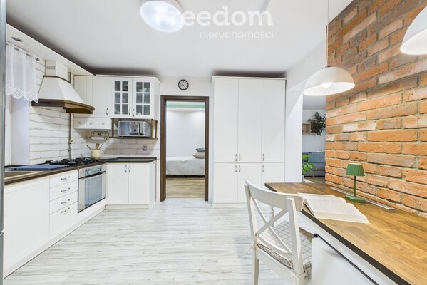 Elbląg FREEDOM NIERUCHOMOŚCISprzedam mieszkanie - Elbląg, Pabianicka. Na sprzedaż 3 pokojowe mieszkanie z