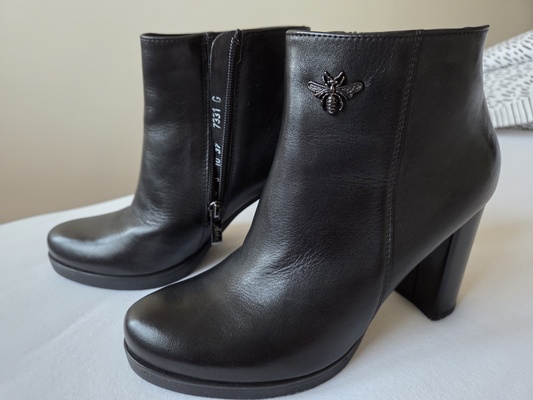 Elbląg Sprzedam nowe botki ARKA BIOECO skórzane rozmiar 37,wysoki obcas.