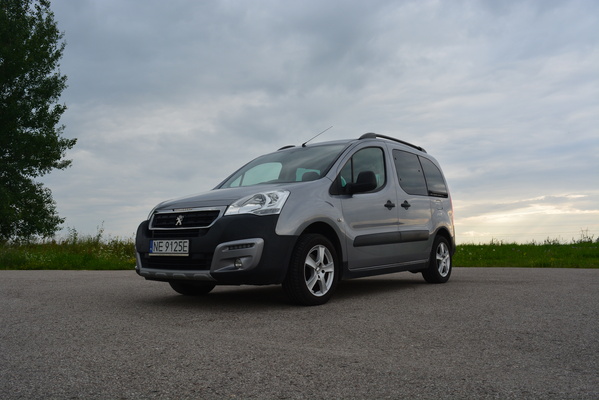 Elbląg Sprzedam: Peugeot Partner 1.6 BlueHDi 120 KM | 2017 | Salon PL | Bezwypadkowy | 1.właściciel | Bardzo zadbany