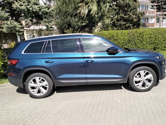 Elbląg Skoda Kodiaq Style I gen. po liftingu, Lava Blue, gwarancja, polski salon!&nbsp; Bezdotykowa klapa, ogrzewana