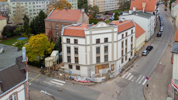 Elbląg AMERICAN HOMEBIURO NIERUCHOMOŚCIKAMIENICA SŁONECZNA PARK 42,49 m2 2 POKOJETO MY SPRZEDAJEMYNIERUCHOMOŚCI W TYM