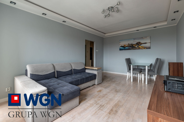 Elbląg ELBLĄG, WYNAJEM, ULICA KRÓLEWIECKA, 3 POKOJE, 60 m2,BALKON, PIWNICA, MEDIA Z MIASTA. WGN - NIERUCHOMOŚCI z