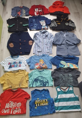 Elbląg Sprzedam zestaw ubrań rozm. 128 cm widocznych na zdjęciu ( razem 18 szt. ) bluzki, bluzy, sweter, marynarka,