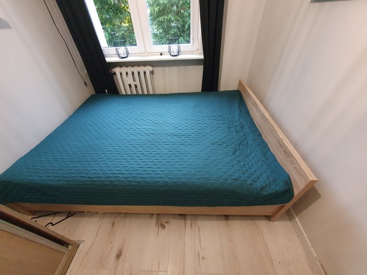 Elbląg Sprzedam łóżko z kolekcji BRW. Stan dobry, powierzchnia spania 140x200,dąb sonoma, kompletne ze stelażem - bez