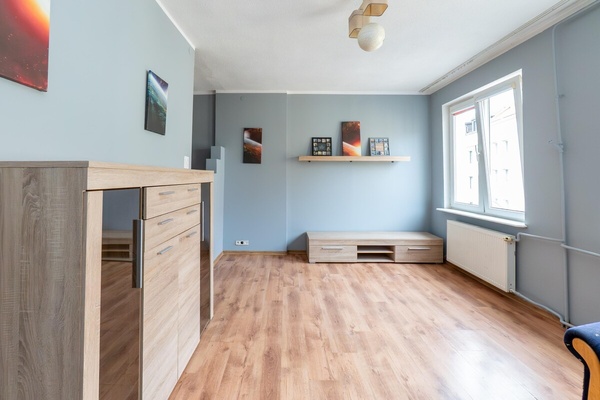 Elbląg   TO MY SPRZEDAJEMYNIERUCHOMOŚCI W TYM MIEŚCIEBIURO NIERUCHOMOŚCIAMERICAN HOMEFOR SALE - KAWALERKA - 1 MAJA