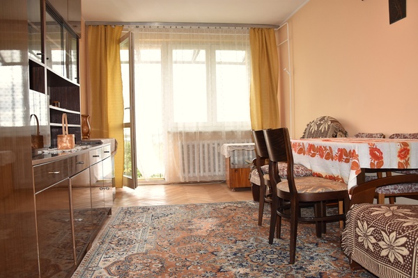 Elbląg ATUT NIERUCHOMOŚCI poleca:&nbsp; Mieszkanie 2 pokojowe, rozkładowe dla osób młodych NA DOBRY POCZĄTEK.