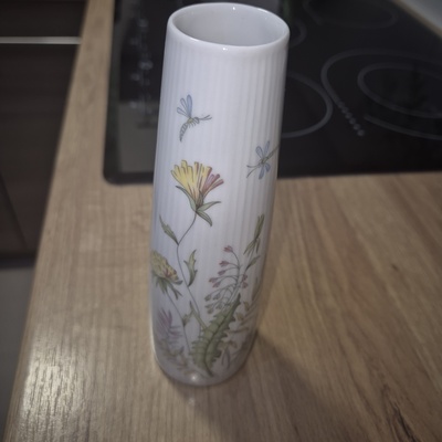 Elbląg Sprzedam wazonik 19 cm sygnowany Bavaria