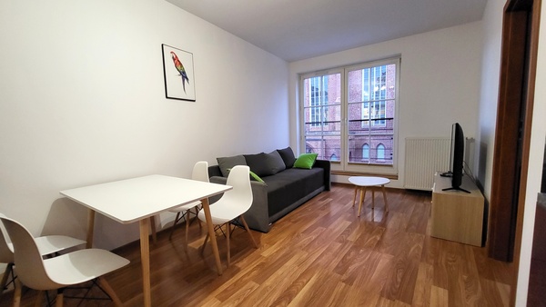 Elbląg KWADRAT NIERUCHOMOŚCImieszkanie 2 pokojowe na Starym MieścieI piętro, windaumeblowane i