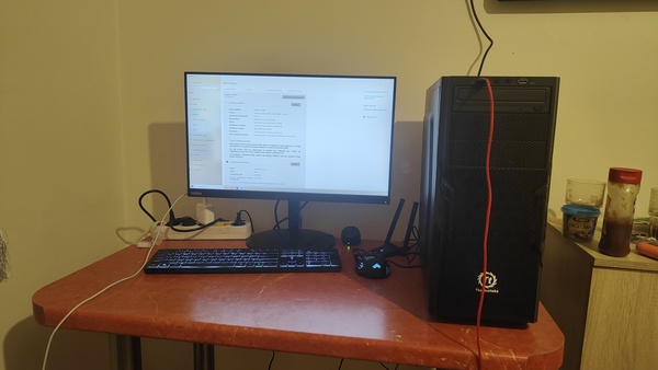Elbląg Sprzedam komputer stacjonarny cały zestaw -Monitor Lenovo 24 -komputer (skrzynka) :16 GB ram, procesor i5 6600