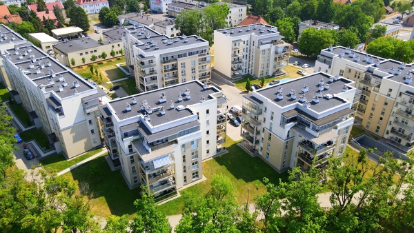 Elbląg &nbsp; TO MY SPRZEDAJEMYNIERUCHOMOŚCI W TYM MIEŚCIEBIURO NIERUCHOMOŚCIAMERICAN HOMEWYNAJMĘ - 2 POKOJE -