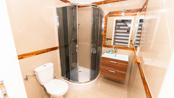 Elbląg * * * ABC NIERUCHOMOŚCI * * *NOWA NIŻSZA CENA!! APARTAMENT W KRYNICY MORSKIEJ !!4 pokoje o pow.