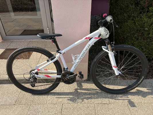 Elbląg Sprzedam rower damski / młodzieżowy, stan bardzo dobry, uzywany bardzo mało. Polecam i zapraszam do obejrzenia.