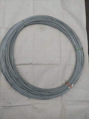 Elbląg Nowy, stalowy drut linowy ze stali nierdzewnej. Produkt wysokiej jakości, odporny na korozję i warunki