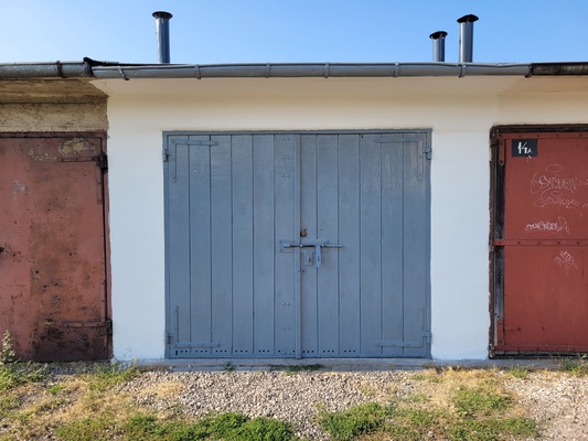 Elbląg Sprzedam garaż murowany – Elbląg, ul. Krakusa  Na sprzedaż murowany, piętrowy garaż zlokalizowany w