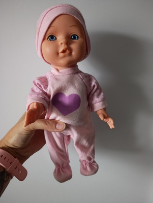 Elbląg Sprzedam lalkę bobas po włączeniu śmieje się i ugina nogi. Stan  dobry. Kontakt sms