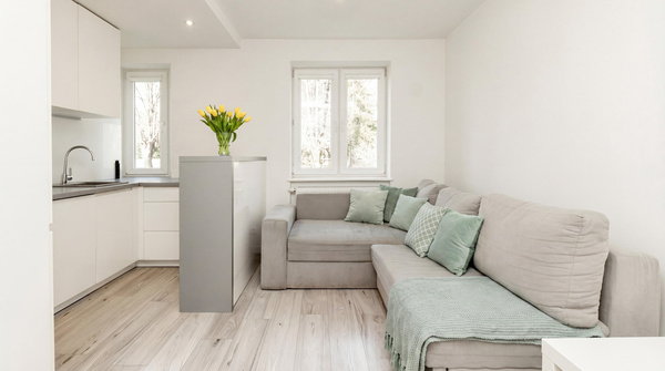 Elbląg &nbsp; TO MY SPRZEDAJEMYNIERUCHOMOŚCI W TYM MIEŚCIEBIURO NIERUCHOMOŚCIAMERICAN HOMEWYNAJMĘ - 3 POKOJE -