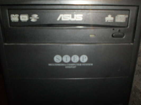 Elbląg 1.Obudowa komputera stacjonarnego PC Asus płyta asus, obudowa stan dobry, z nagrywarka LG super multi, bez ram,