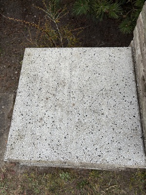 Elbląg Sprzedam płytki chodnikowe betonowe.
Płytki 40x40cm jasne 220sztuk, cena za sztukę 5 zł zdjęcie nr 1.Płytki