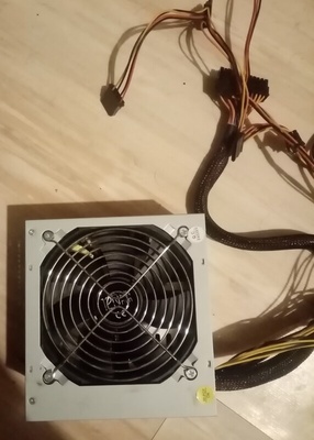 Elbląg Sprzedam zasilacz komputerowy MODECOM 500W w stanie bdb+. Kupiony 4 miesiące temu, komputer używany