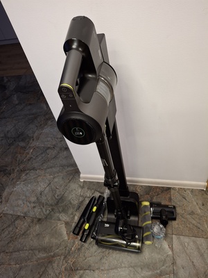 Elbląg Witam. 
Sprzedam odkurzacz elektryczny firmy BEKO zakupiony w listopadzie, mało używany. Bateria długo trzyma,
