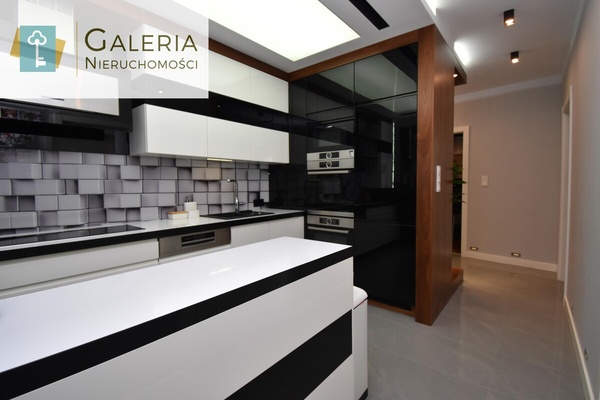 Elbląg GALERIA NIERUCHOMOŚCIZ pasji i miłości do nieruchomościNa sprzedaż: Gotowe do wprowadzenia się, trzypokojowe