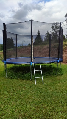 Elbląg Sprzedam trampolinę w bardzo dobrym stanie (duża, średnica 3m). Naturalne ślady użytkowania, ale używana