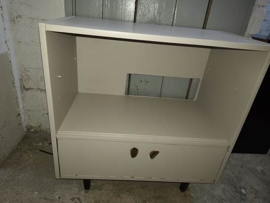 Elbląg Witam. Szafka kolor ecru złote uchwyty  wymiary: dł70cm/wys70cm/szer38cm cena 50zł