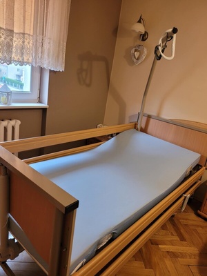 Elbląg Sprzedam zestaw sprzętów rehabilitacyjnych, pomocniczych, przeznaczonych dla osób starszych. Są one w bardzo