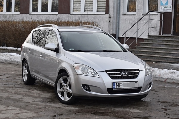 Elbląg . KIA CEED&nbsp; 1.4 BENZYNA&nbsp; 2008 ROKBogate wyposażenie&nbsp; Auto zadbane, praktyczne i tanie w