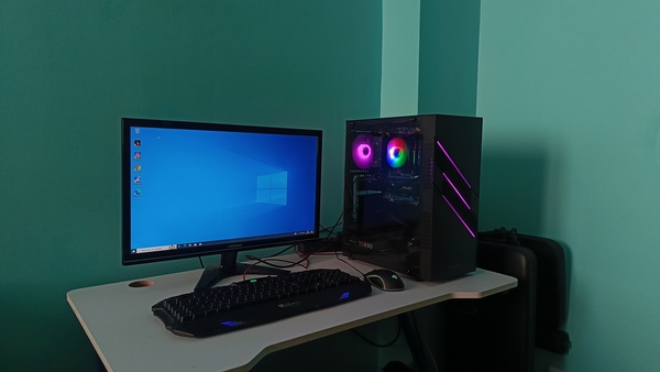 Elbląg Komputer z Monitorem