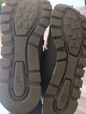 Elbląg Sprzedam buty sportowe Nb