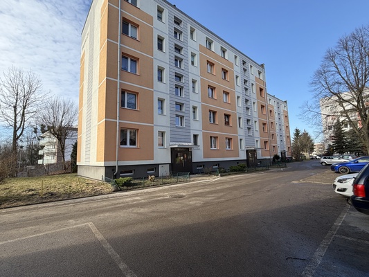 Elbląg Na sprzedaż mieszkanie 2 - pokojowe. Lokalizacja: ul. Wiejska Osiedle: ZawadaMetraż : 40,1 m2Oferta bez