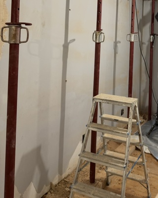 Elbląg Podpora stropu 8szt