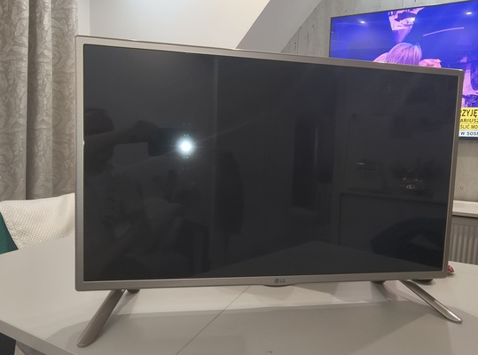 Elbląg Sprzedam mało używany TV LG 32 '. Stan idealny, typ- model jak na zdjęciu poniżej.