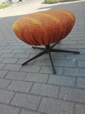 Elbląg Pufa obrotowa. Wytrzymała. Dla dorosłych i dzieci. Duża - Średnica 52cm.