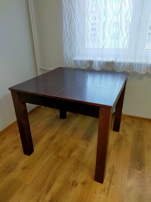 Elbląg Sprzedam stół 90x90.