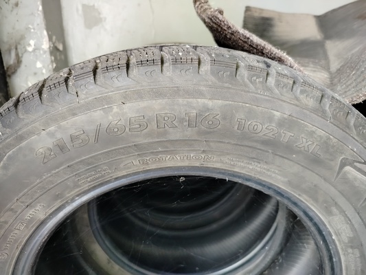 Elbląg Opony zimowe Nokian 215/65 R16 102T XL – z otworami po kolcach