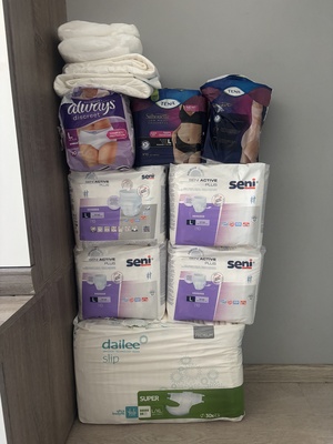 Elbląg Dziadek ma na sprzedaż kilka paczek pampersów rozmiar L