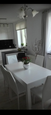 Elbląg Sprzedam stół biały 80/140 po rozłożeniu 180 cm cena 400 zł