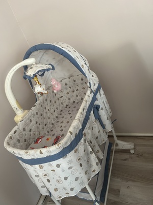 Elbląg Witam mam do sprzedania kołyskę dla dziecka    sprzedam bądź zamienię za coś dla dziecka np 2-3 opakowania