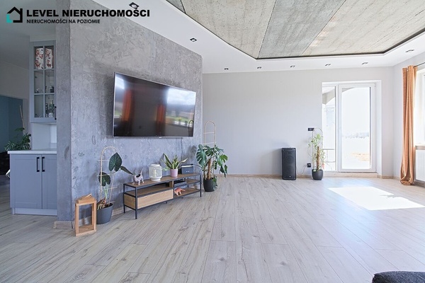 Elbląg LEVEL NIERUCHOMOŚCI  Duży dom pod Elblągiem    Krzewsk    NIERUCHOMOŚCI NA