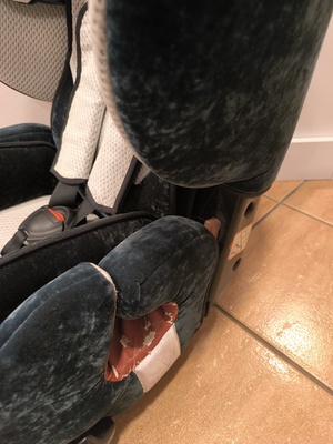 Elbląg Mam do sprzedania fotelik dziecięcy firmy Recaro wersji Youn Sport, przeznaczony do wagi 9-18kg. Fotelik