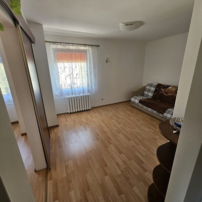 Elbląg DOM NIERUCHOMOŚCIOFERUJEMY NA SPRZEDAŻMIESZKANIE 2&nbsp; POKOJOWEPow. &nbsp; &nbsp; 31 m2Blisko Park