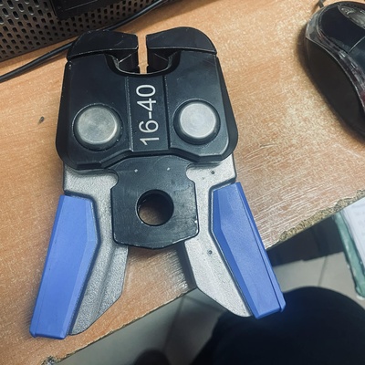 Elbląg Szczęka zaciskowa Geberit flowfit 16-40
Używane szczypce zaciskowe Geberit Flowfit 16-40,przeznaczone do