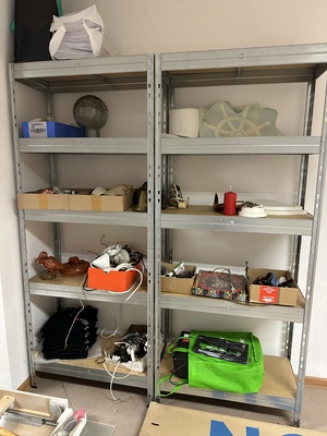 Elbląg Sprzedam solidne regały do piwnicy, magazynu, garażu…
74,5x34,5x180 cm    2 szt
89x40x172 cm. 4szt
Stan