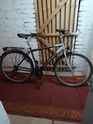 Elbląg Sprzedam używany rower męski. Mało używany. Ostatnie trzy lata był w ogóle nie używany. Stan widoczny jest na